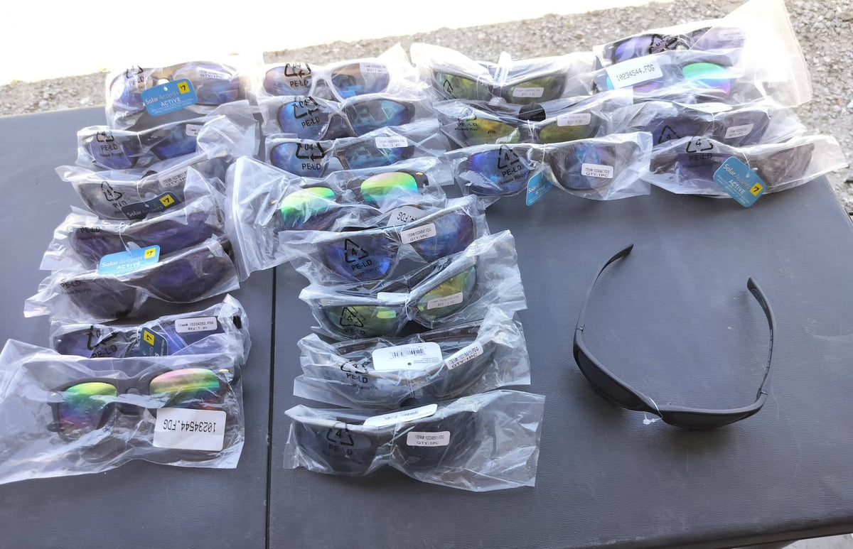 Sunglasses Reflective plastic frame