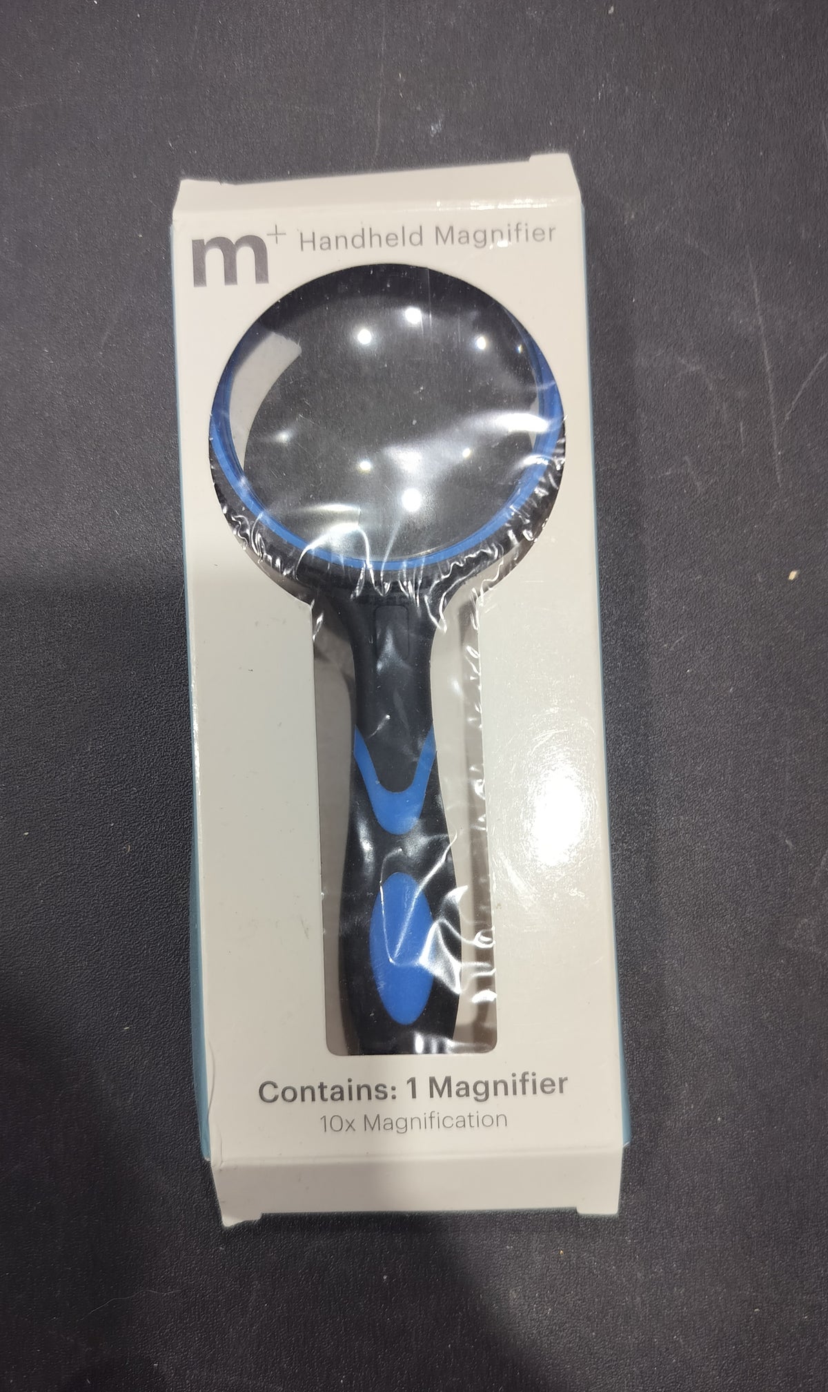 Handheld magnifier