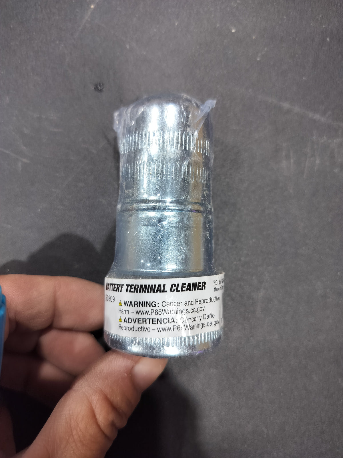 Battery terminal cleaner