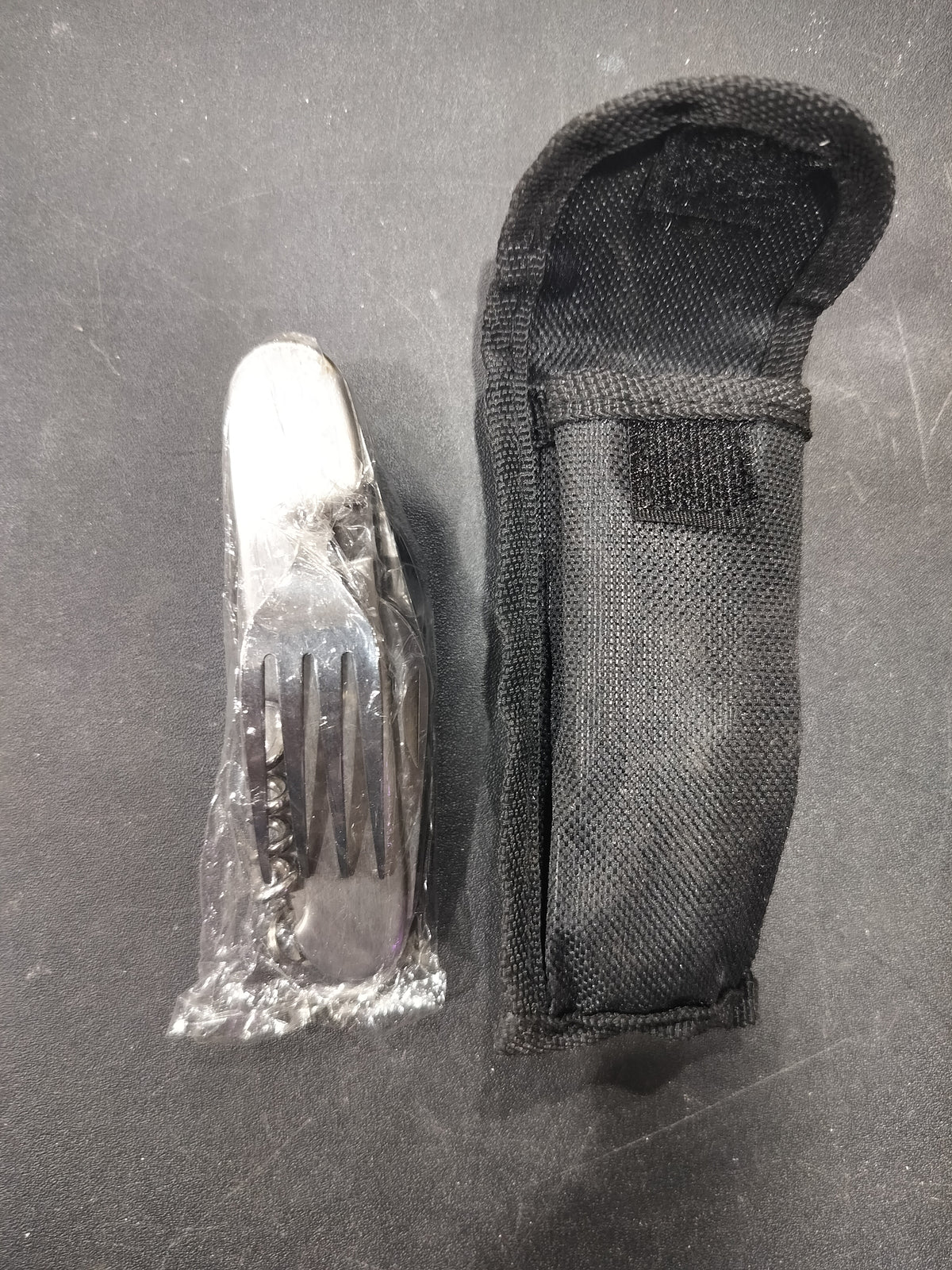 Multi utensil w/ case